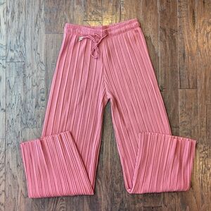 Pink Wide-Leg Pleated Pants